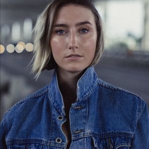 Meet your Posher, Hayley